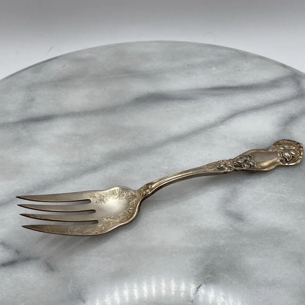 Rare Antique Wm. Rogers & Son 1910 Ornate Orange Blossom Meat Fork 6